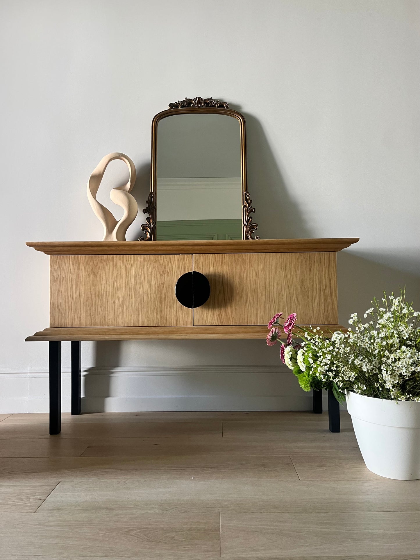 Atrio sidetable